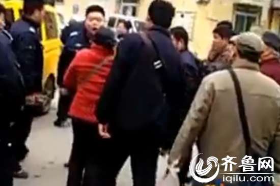 济南城管打人事件引发反思与探讨